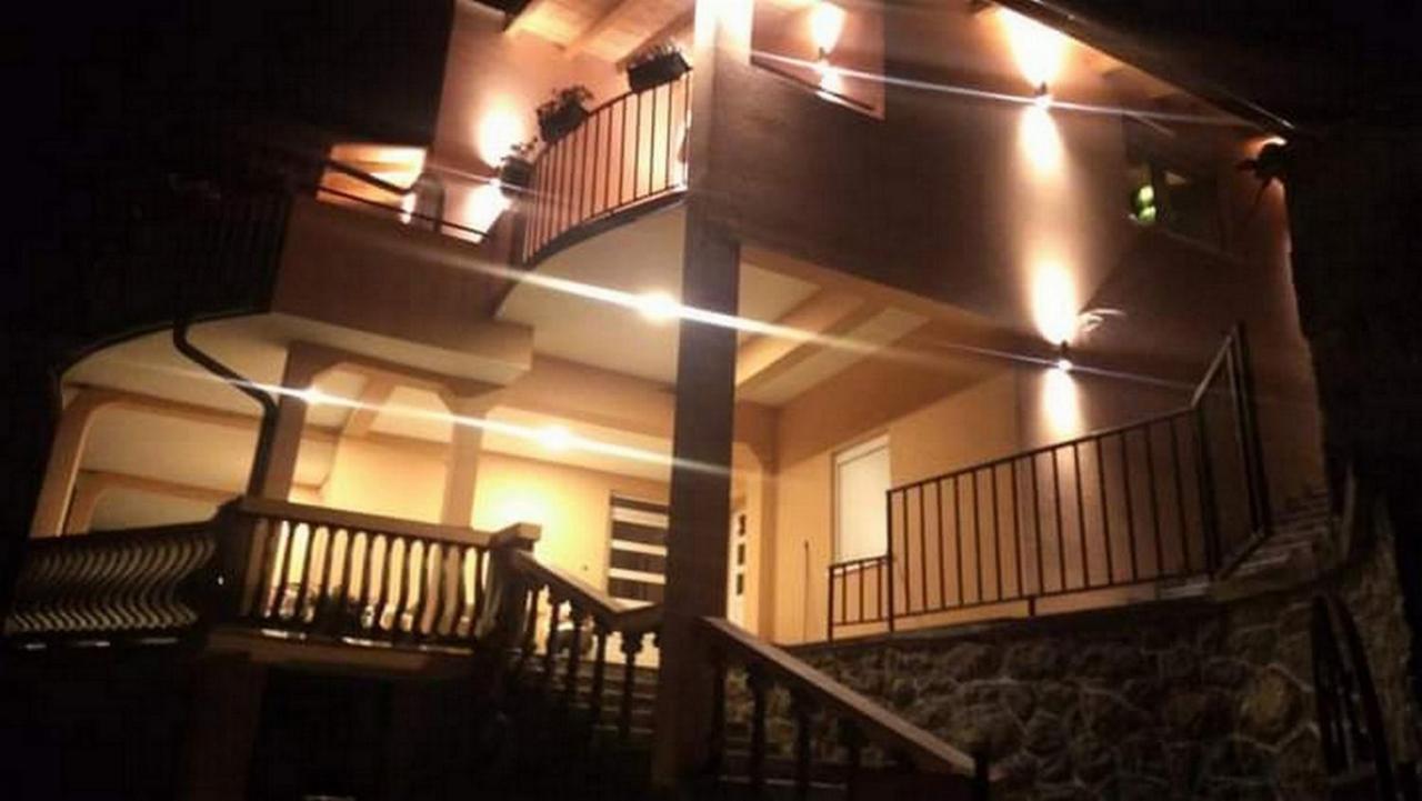 Lakeview Apartments Andela Virpazar Ngoại thất bức ảnh