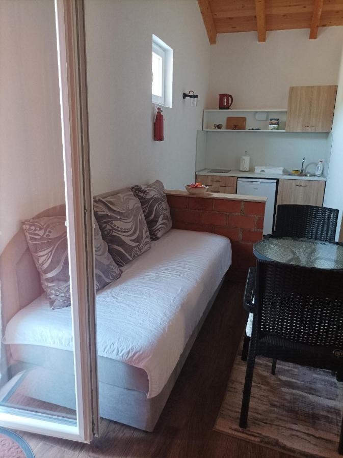 Lakeview Apartments Andela Virpazar Ngoại thất bức ảnh