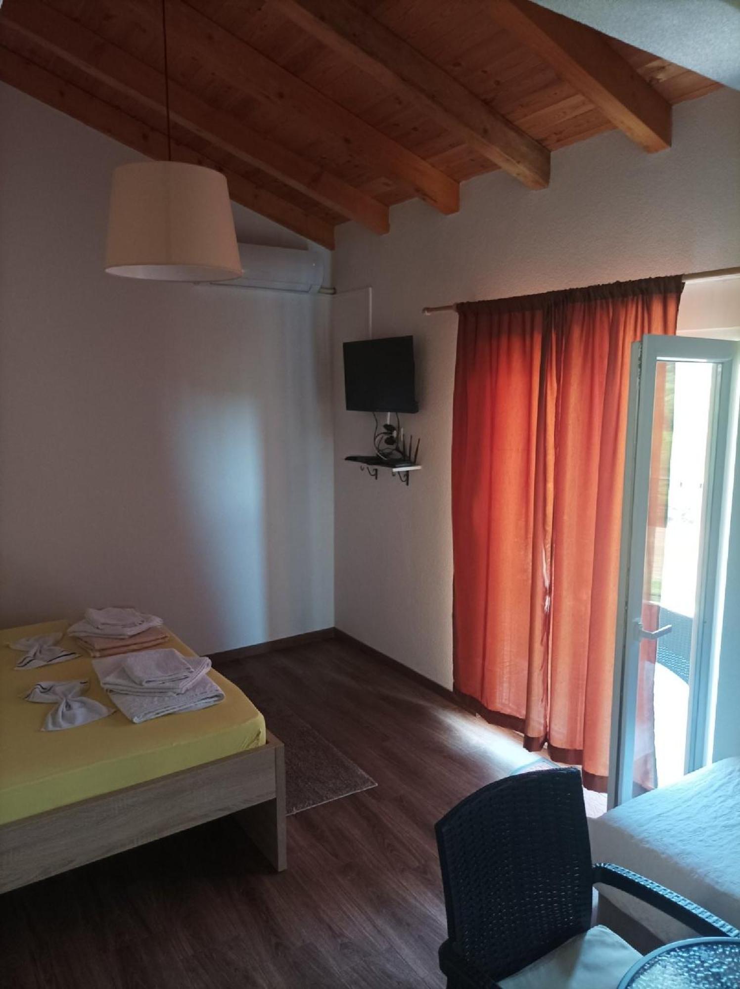 Lakeview Apartments Andela Virpazar Phòng bức ảnh