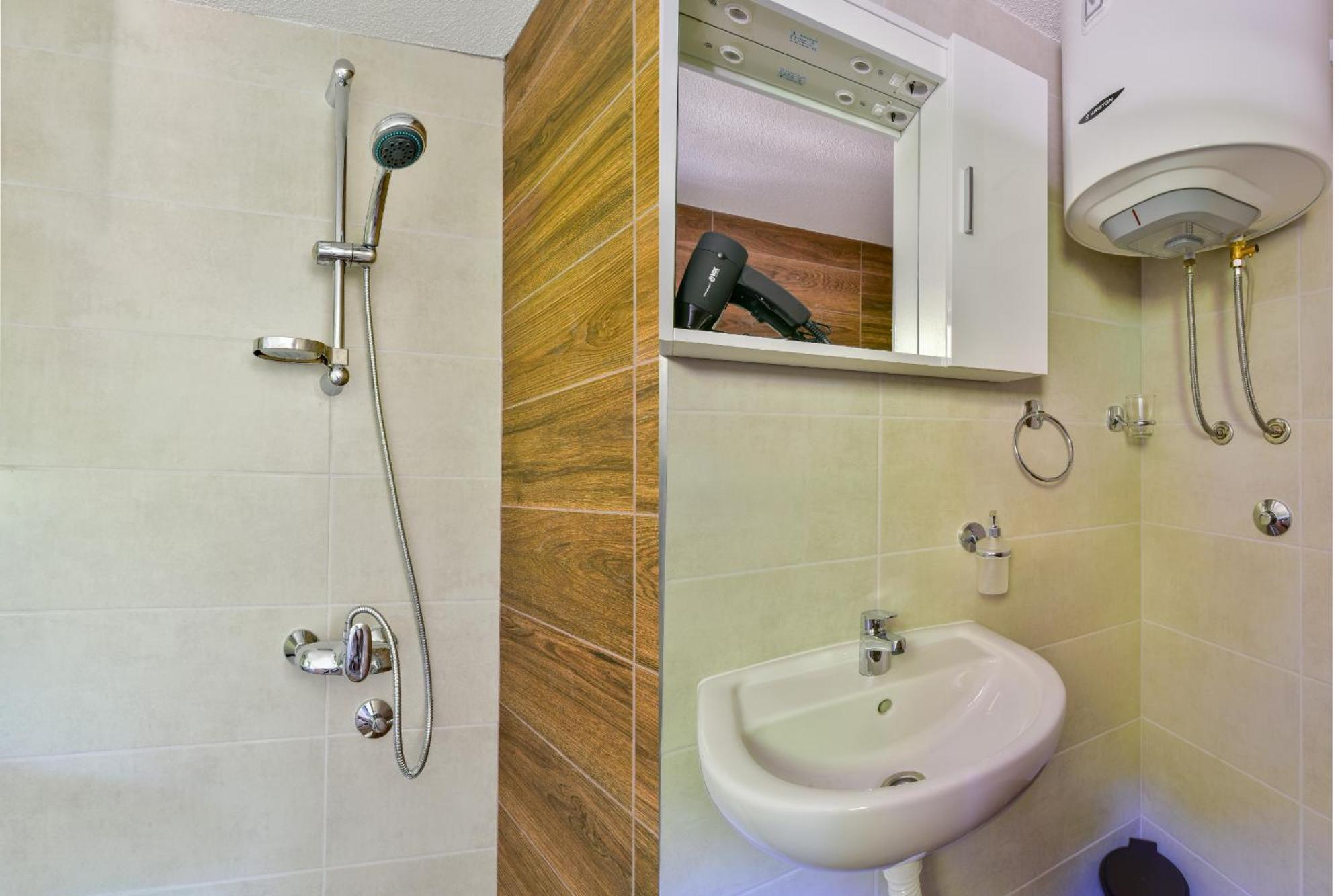 Lakeview Apartments Andela Virpazar Phòng bức ảnh
