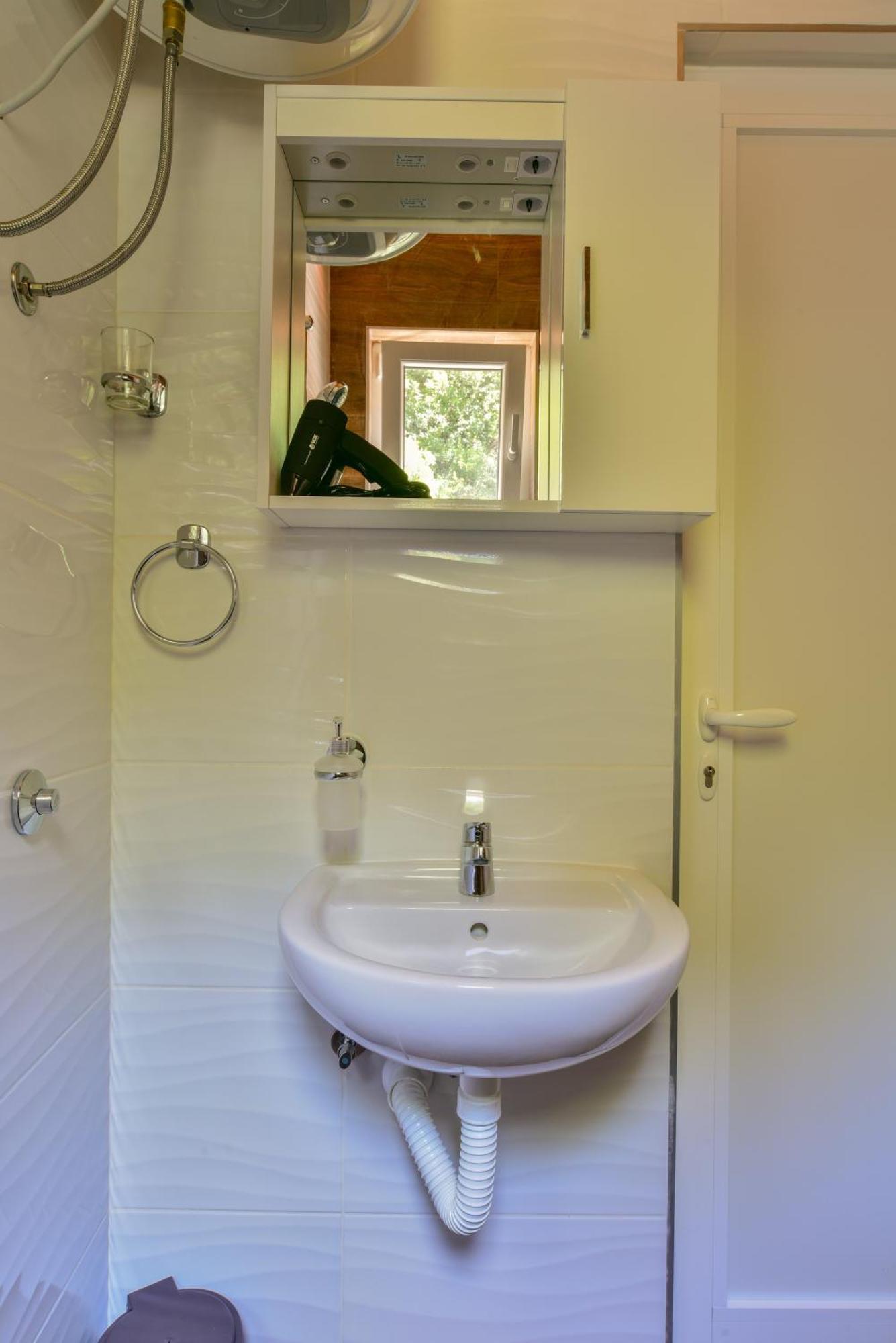 Lakeview Apartments Andela Virpazar Phòng bức ảnh
